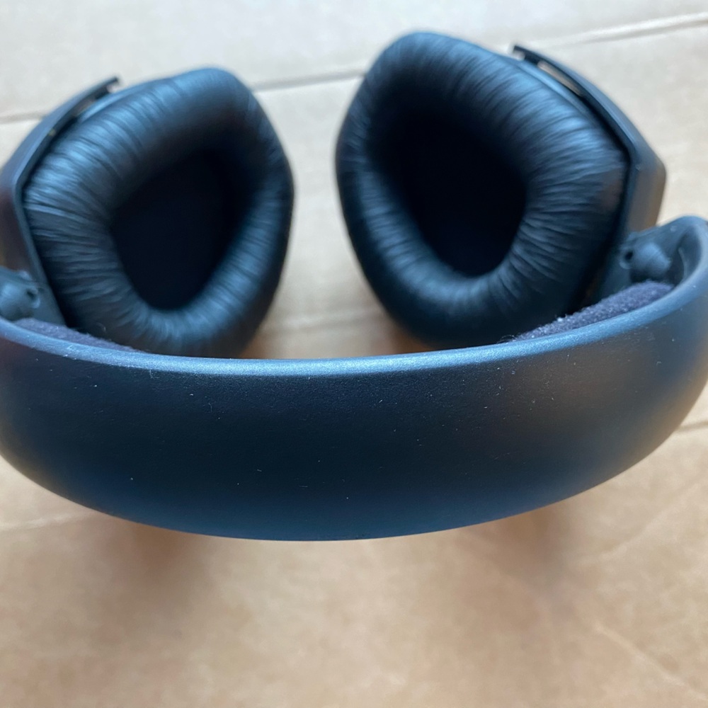 Sennheiser HDR 175 Wireless Headphones - Picture 7 of 10